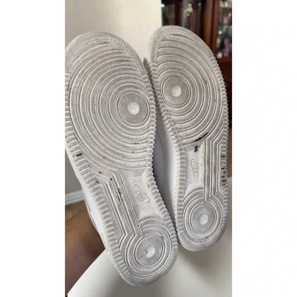Nike Air Force 1 Low 07 Triple White AF1 CW2288-111 Men's Size 9 Sneakers
